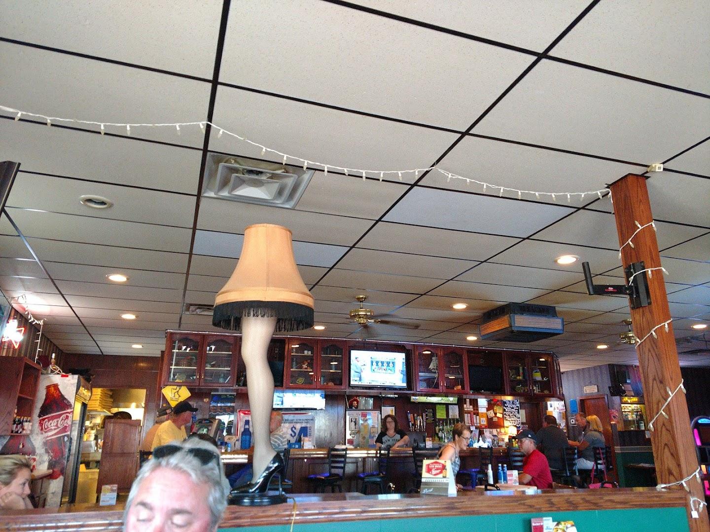 DJ's Pizza & Lounge